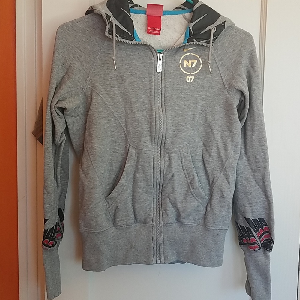 XS Nike 7th Generation Edition Sweatshirt